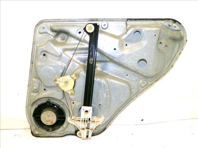 Foto 3ª: Elevalunas Eléctrico Trasero Izquierdo Volkswagen Passat 1.9 TDI 2000-2005 [AVF] (2002)
