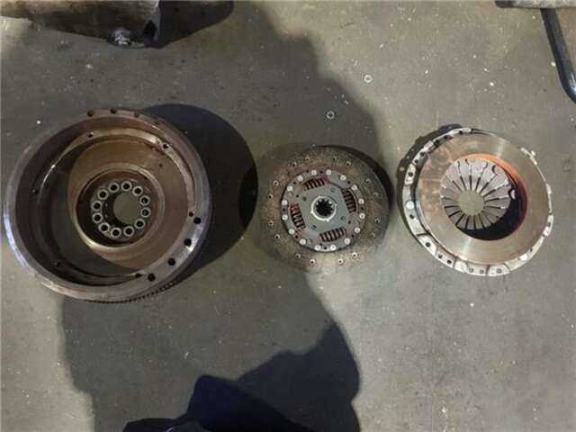 kit Embrague Mercedes 300 D (123.130) SEDAN