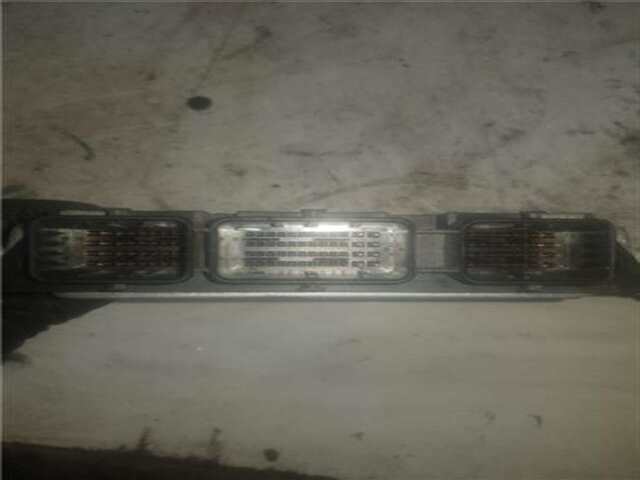 Foto 3ª: Centralita Motor ECU Opel Vivaro 1.9 COMBI 2.9T LARGO [1.9 LTR. - 74 KW CDTI CAT (F9Q-760 - L08)] [f9q u7]