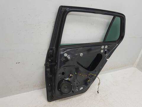 Foto 2ª: Puerta Trasera Derecha Volkswagen Golf GTD BLUEMOTION TECH. (2013)