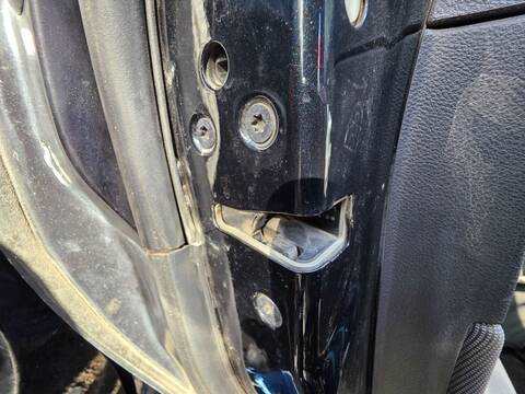 Cerradura Puerta Trasera Izquierda Ford Focus IQDB BERLINA