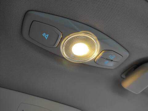 Foto 2ª: Luz Interior Ford Focus M1DD BERLINA (2015)