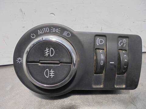 Foto 3ª: Mando Luces Opel Insignia EXPRESSION BERLINA 120CV 88KW [A20DTE] (2015)