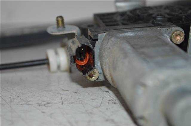 Foto 4ª: Elevalunas Eléctrico Trasero Derecho Ssangyong Kyron 2.0 XDI 2006-2009 [D20DT] (2006)