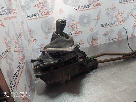 Foto 3ª: Palanca de Cambio Audi A4 2.5 TDI BERLINA 163CV 120KW [BDG] (2005)