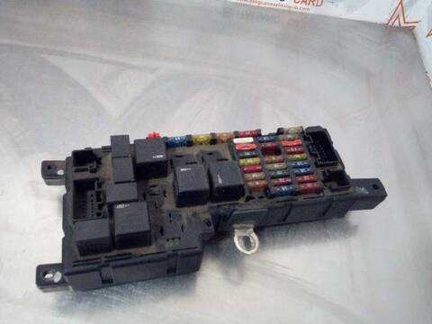 Caja Reles Fusibles Volvo S60 2.4 125KW) BERLINA 170CV
