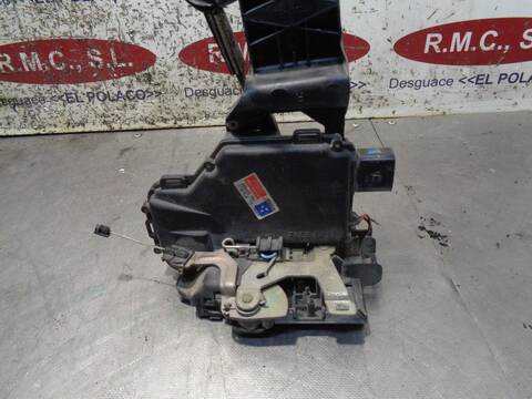 Foto 2ª: Cerradura Puerta Delantera Derecha Volkswagen Passat BASICO BERLINA 90CV 66KW [AHU] (1998)