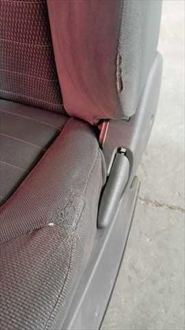 Foto 4ª: Asiento Delantero Derecho Nissan Navara 2.5 D D40 4P [YD25 EURO4 171] (2008)