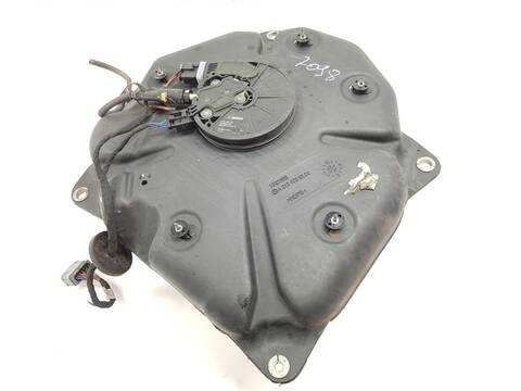 Deposito AdBlue Mercedes Clase E 180 E 200 BLUETEC 212.006)