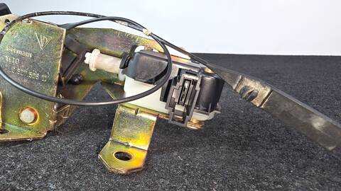 Foto 2ª: Cierre Centralizado Portón Volkswagen Touareg BAC AUT. (2005)