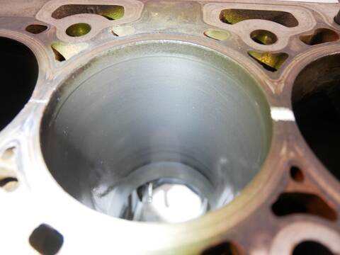 Bloque Motor Ford Transit 130 CV 96KW