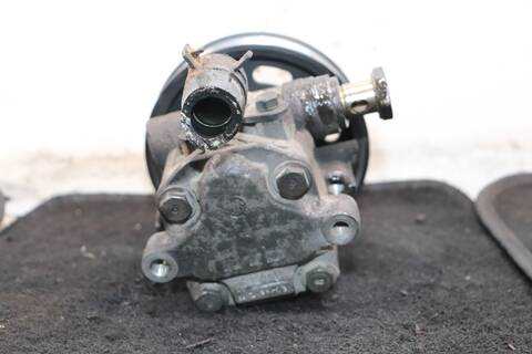 Foto 2ª: Bomba de Direccion Audi A4 1.9 TDI 90CV 66KW (1994)
