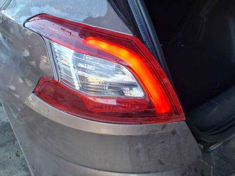 Foto 3ª: Piloto Trasero Izquierdo Peugeot 308 ACTIVE 120CV 88KW [BH01] (2014)