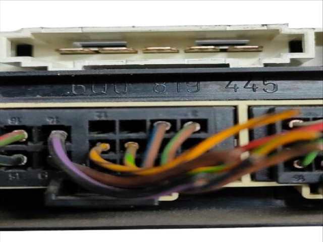 Foto 3ª: Mando Climatizador Volkswagen Polo 1.9 SDI (1999)