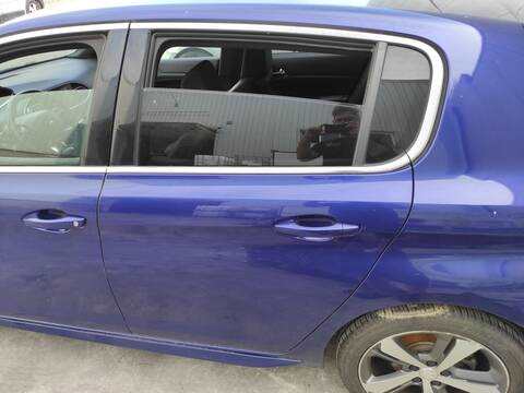 Puerta Trasera Izquierda Peugeot 308 AHX