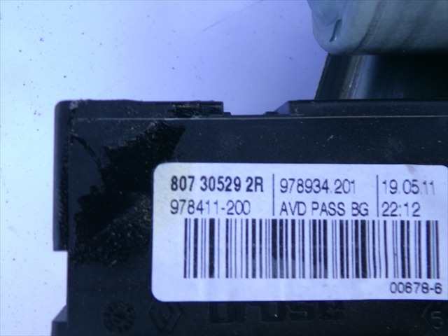 Foto 2ª: Elevalunas Eléctrico Delantero Derecho Renault Laguna 1.5 DCI RANCHERA,2007-2015 [K9K57] (2011)