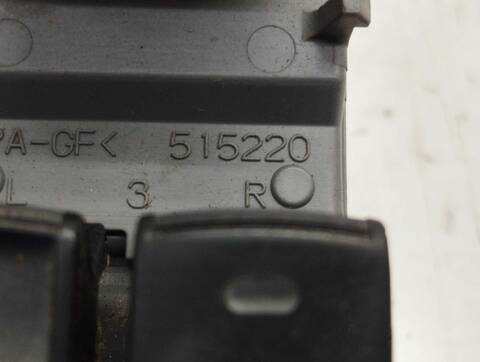 Foto 4ª: Botonera Elevalunas Toyota Auris HYBRID ACTIVE 99CV 73KW [2ZR] (2017)