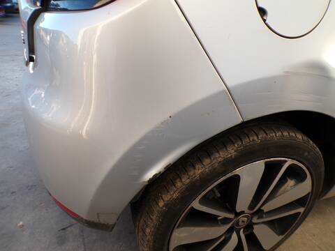 Foto 3ª: Paragolpes Trasero Renault Clio H4B4 (2016)
