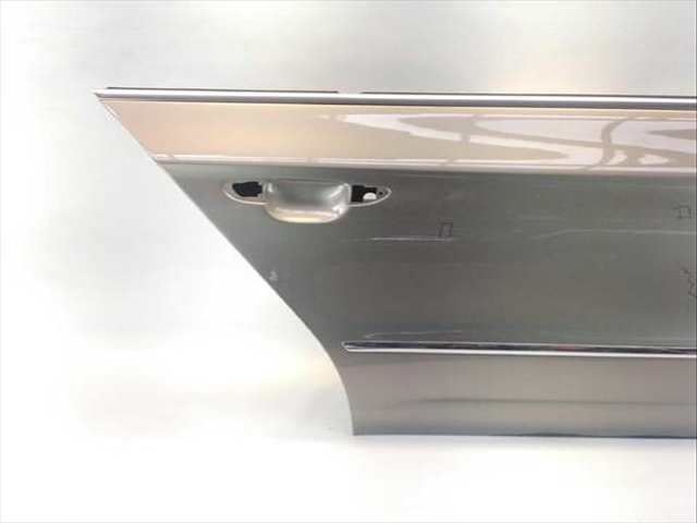Foto 3ª: Puerta Trasera Derecha Volkswagen Passat 2.0 BLUETDI (2008)