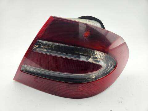 Piloto Trasero Derecho Mercedes Clase C 160 270 CDI 209.316) COUPE 170CV 125KW