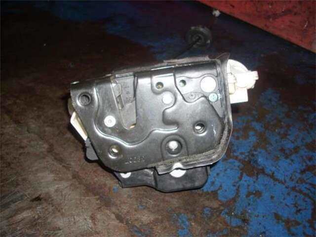Cerradura Puerta Delantera Derecha Audi A4 1.9 TDI (96 KW) [1.9 LTR. - 96 KW TDI]