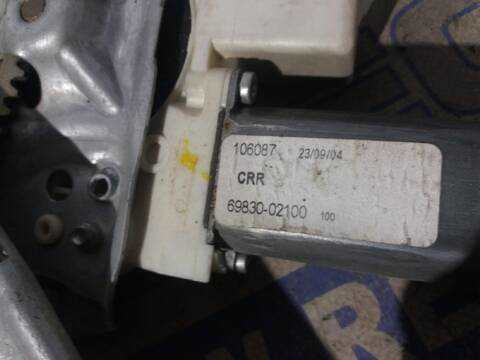 Foto 2ª: Elevalunas Manual Trasero Derecho Toyota Corolla 1.4 TD CAT 90CV [1NDTV] (2001)