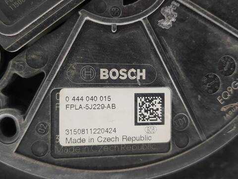 Foto 3ª: Deposito AdBlue Mercedes Clase CLA 200 2.1 CDI 136CV [651930] (2014)