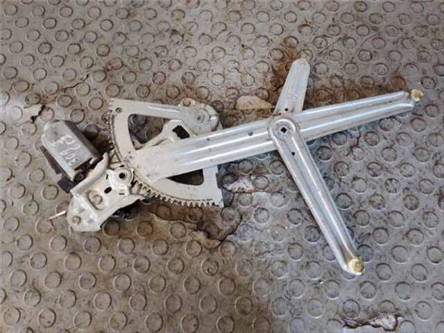 Elevalunas Eléctrico Delantero Izquierdo Peugeot 309 1.9 GTI