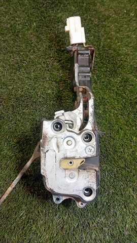 Cerradura Puerta Trasera Derecha Toyota 4 Runner 3.0 T DIESEL