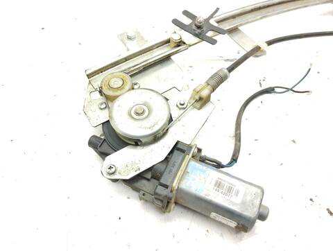 Foto 3ª: Elevalunas Manual Trasero Derecho Renault Laguna 140CV 103KW (2003)