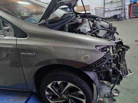 Aleta Delantera Derecha Toyota Auris 1.8 HYBRID ZWE186_) 136CV 100KW