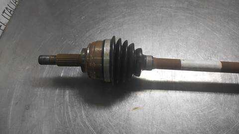 Foto 3ª: Transmision Delantera Izquierda Dacia Sandero STEPWAY ESSENTIAL 101CV 74KW [H4DD4] (2020)