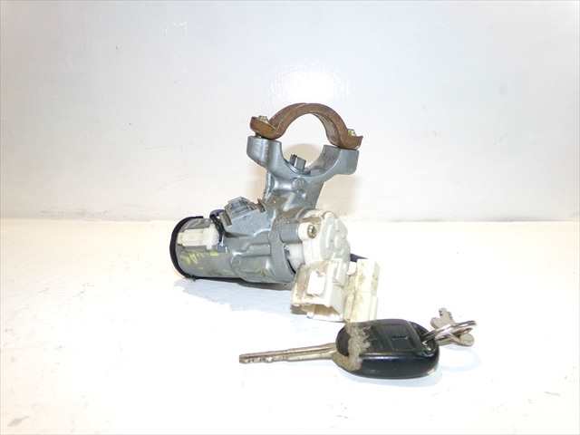 Foto 2ª: Antirrobo Toyota Yaris 1.4 D 1999-2005 [1NDTV] (2004)