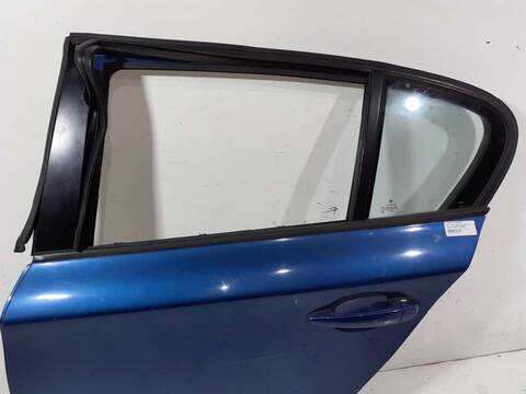 Foto 3ª: Puerta Trasera Izquierda Bmw Serie 1 114 116I BERLINA 116CV 85KW [N45B16A] (2004)