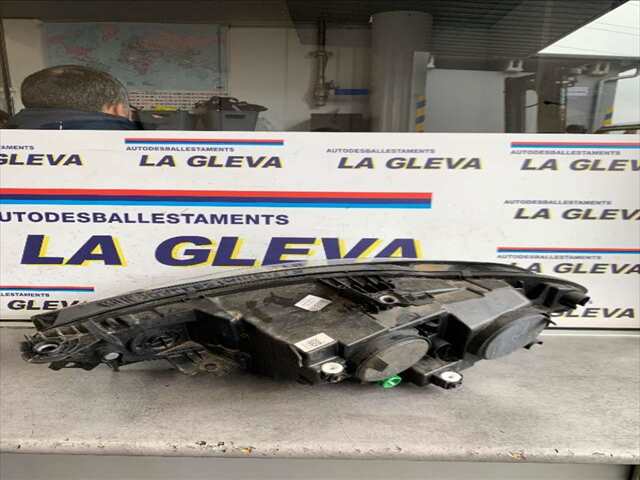 Foto 2ª: Faro Derecho Fiat Tipo 1.4 16V95CV 0CV [843A1000] (2018)