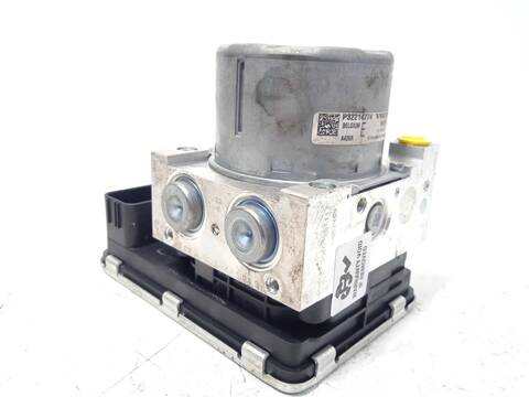 Foto 2ª: Abs Volvo V60 D3 AWD 150CV 110KW (2020)