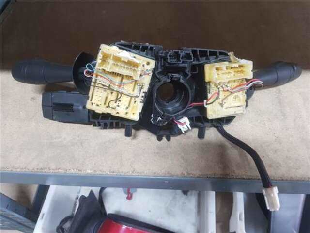 Foto 2ª: Mando Multifuncion Renault Clio 1.5 AUTHENTIQUE [1.5 LTR. - 55 KW DCI DIESEL FAP]