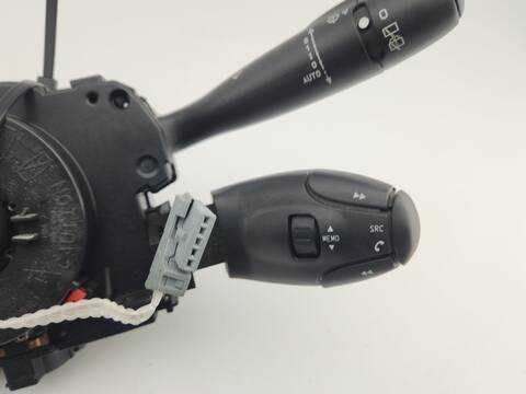 Foto 4ª: Mando Multifuncion Peugeot 308 1.6 16V 150CV 110KW [5FX] (2007)