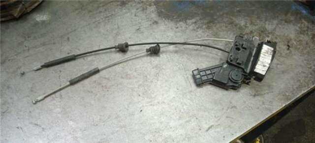 Cerradura Puerta Trasera Izquierda Kia Carens 2.0 CRDI