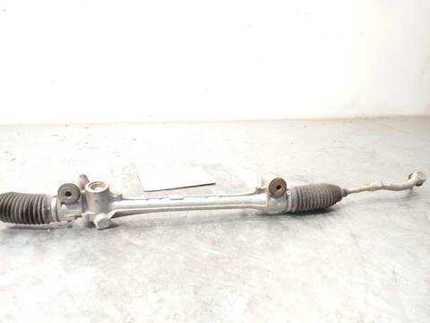 Foto 3ª: Cremallera de Direccion Toyota Yaris HYBRID FEEL 101CV 74KW [1NZFXE] (2016)