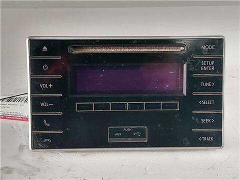 Sistema Audio Radio CD Toyota Hilux 2.4 DOBLE CABINA DLX 4X4 150CV 110KW