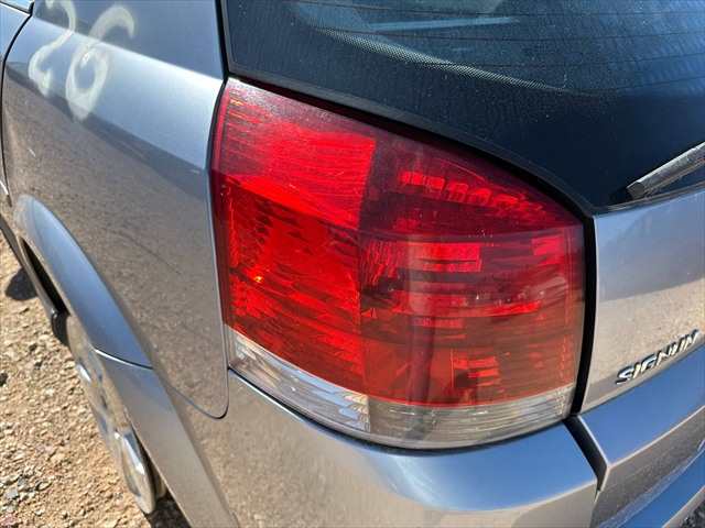 Foto 2ª: Piloto Trasero Izquierdo Opel Signum 2.2 DTI [Y22DTR] (2003)