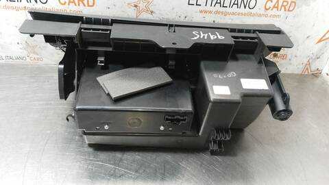 Foto 2ª: Guantera Opel Astra BUSINESS 110CV 81KW [B16DTE] (2017)