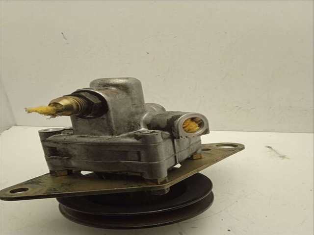 Bomba de Direccion Mercedes Clase MB 100 2.4 DIESEL 72CV 53KW CAJA CERRADA