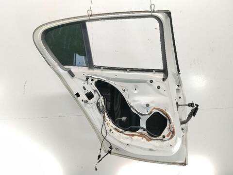 Foto 3ª: Puerta Trasera Izquierda Bmw Serie 1 114 116 D [N47 D16 A] (2011)