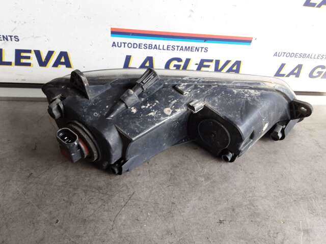 Foto 2ª: Faro Antiniebla Delantero Derecho Volkswagen Golf 2.0TDI150CV [CRBC] (2014)