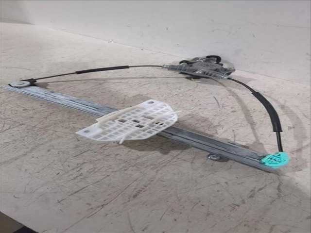 Foto 2ª: Elevalunas Eléctrico Delantero Derecho Kia Stonic 1.0 T-GDI 101CV [G3LC G3LE] (2017)