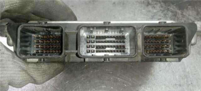 Foto 3ª: Centralita Motor ECU Renault Scenic 1.9 AUTHENTIQUE [1.9 LTR. - 88 KW DCI DIESEL] (JM)(2003-_) [F9QB800]