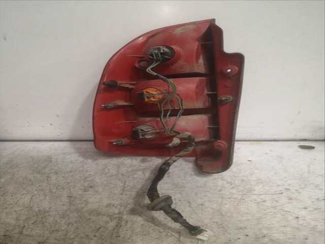 Foto 2ª: Piloto Trasero Derecho Mitsubishi Space Star 4G18 (2001)