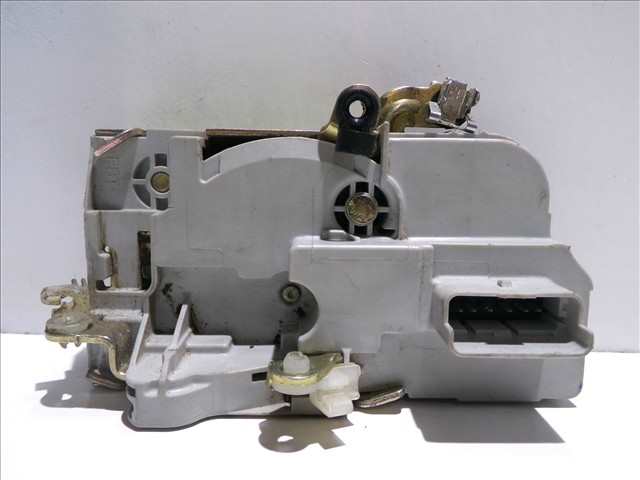 Cerradura Puerta Delantera Derecha Peugeot Partner 2.0 HDI 2002-2008